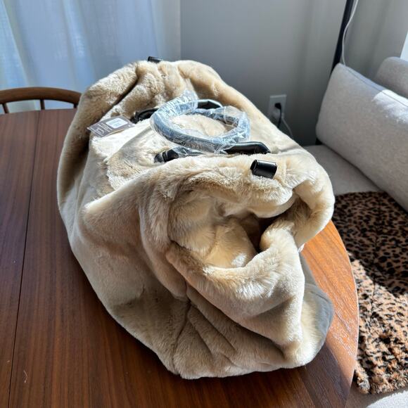 NEW Pottery Barn Faux Fur Duffle Bag Weekender Travel Zip Up with Pockets - Picture 4 of 10